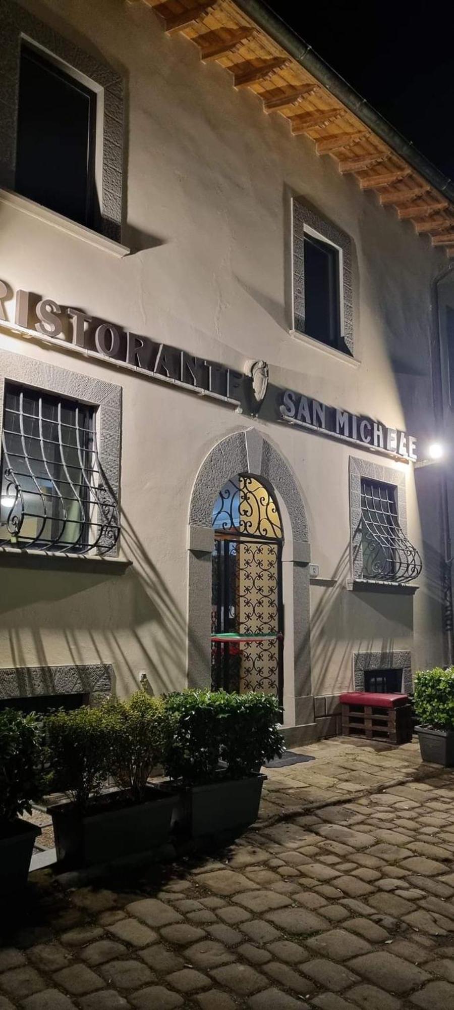 La Grotta San Michele Hotel Montevettolini Exterior foto